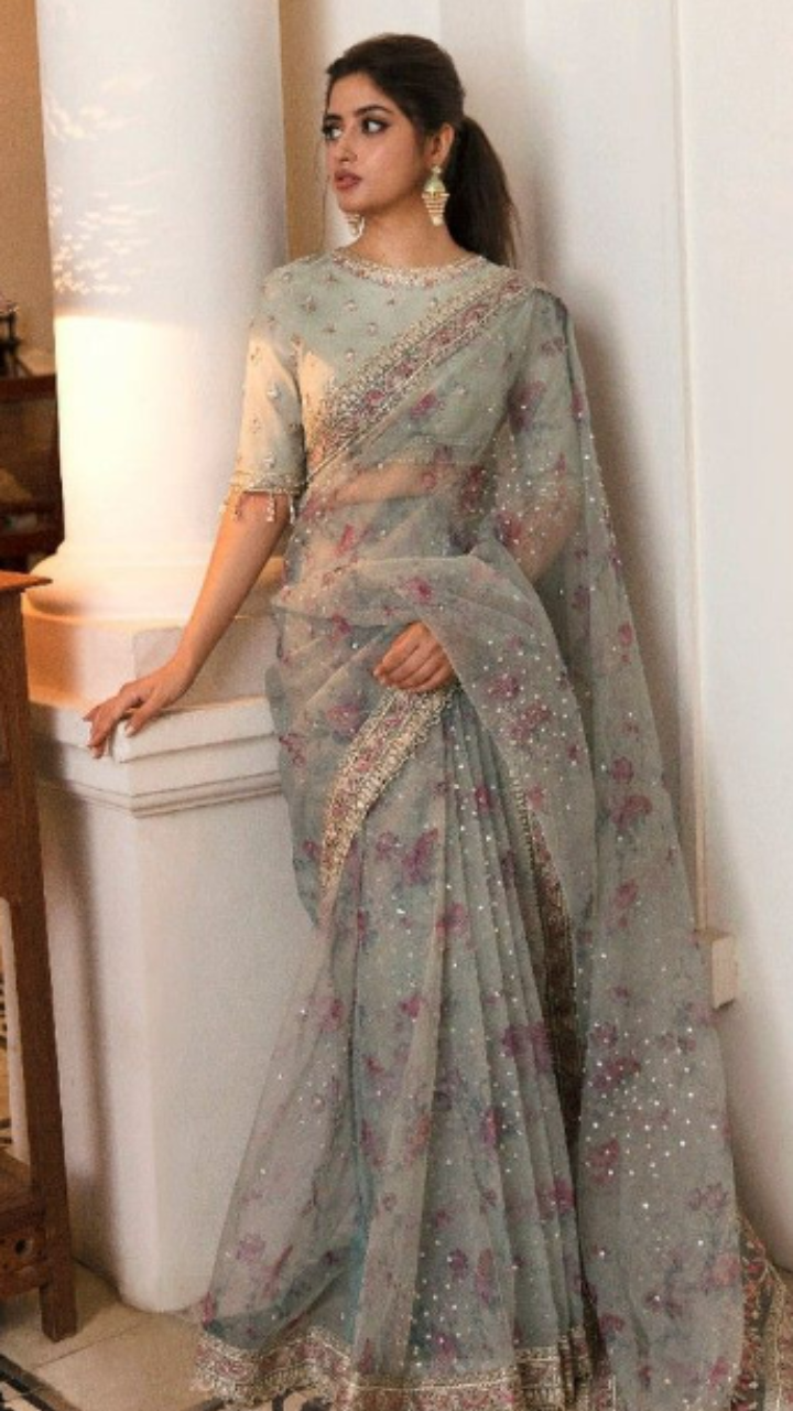 6 Types of Sarees That Actually Make You Look Slim - Rediff.com