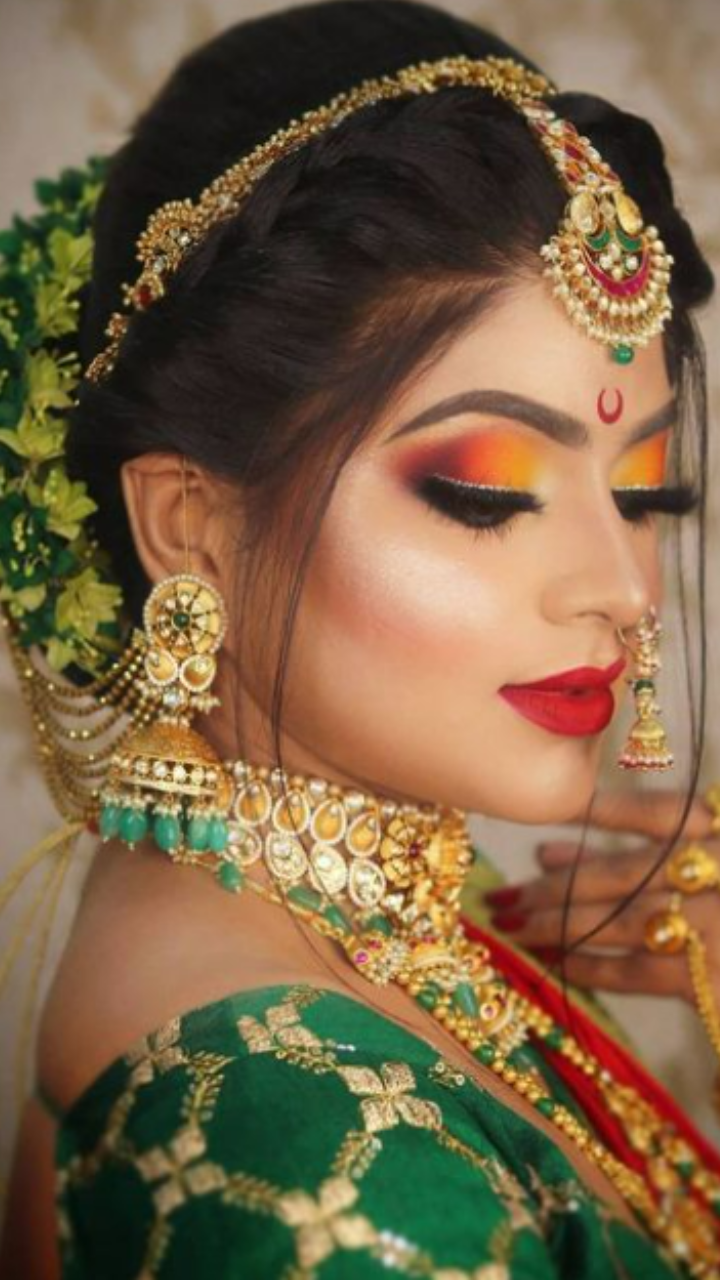 10 Different Styles and Shapes of Bindi That Every Bride Must Have In Her  Vanity