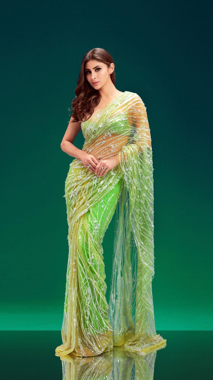 50 Latest Saree Blouse Designs & Styling Ideas (2024) | Latest saree  blouse, Saree look, Saree blouse designs