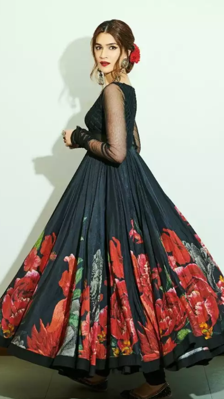 कंफर्टेबल ड्रेस मटेरियल से बनी Big Size Kurti की फिटिंग आप पर रहेगी बेस्ट,  इन्हें पहनकर मिलेगा पूरा आराम और जबरदस्त स्टाइल - big size kurti for women  from amazon ...
