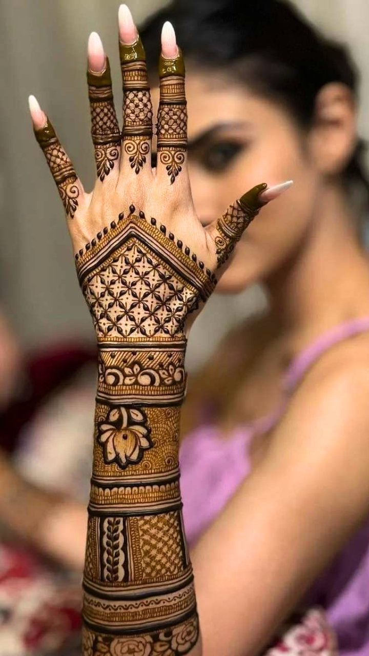 SHAADI SPECIAL BACK HAND MEHNDI DESIGN || FULL HAND MEHNDI || WEDDING  SPECIAL HENNA MEHNDI DESIGN - YouTube