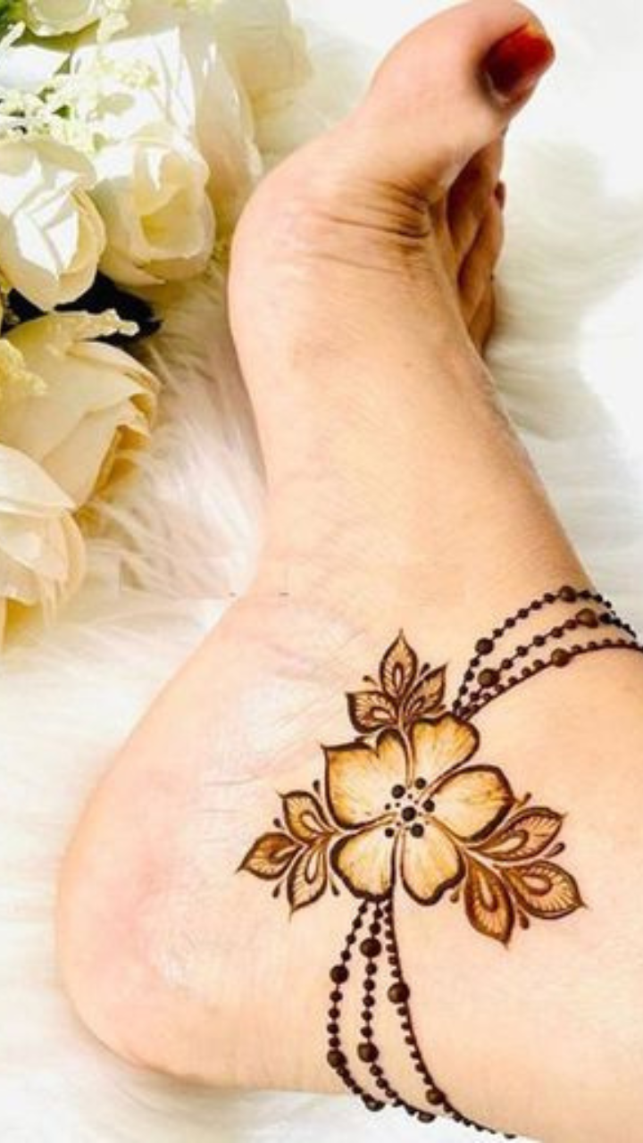 5152 Henna Leg Tattoo Images Stock Photos  Vectors  Shutterstock