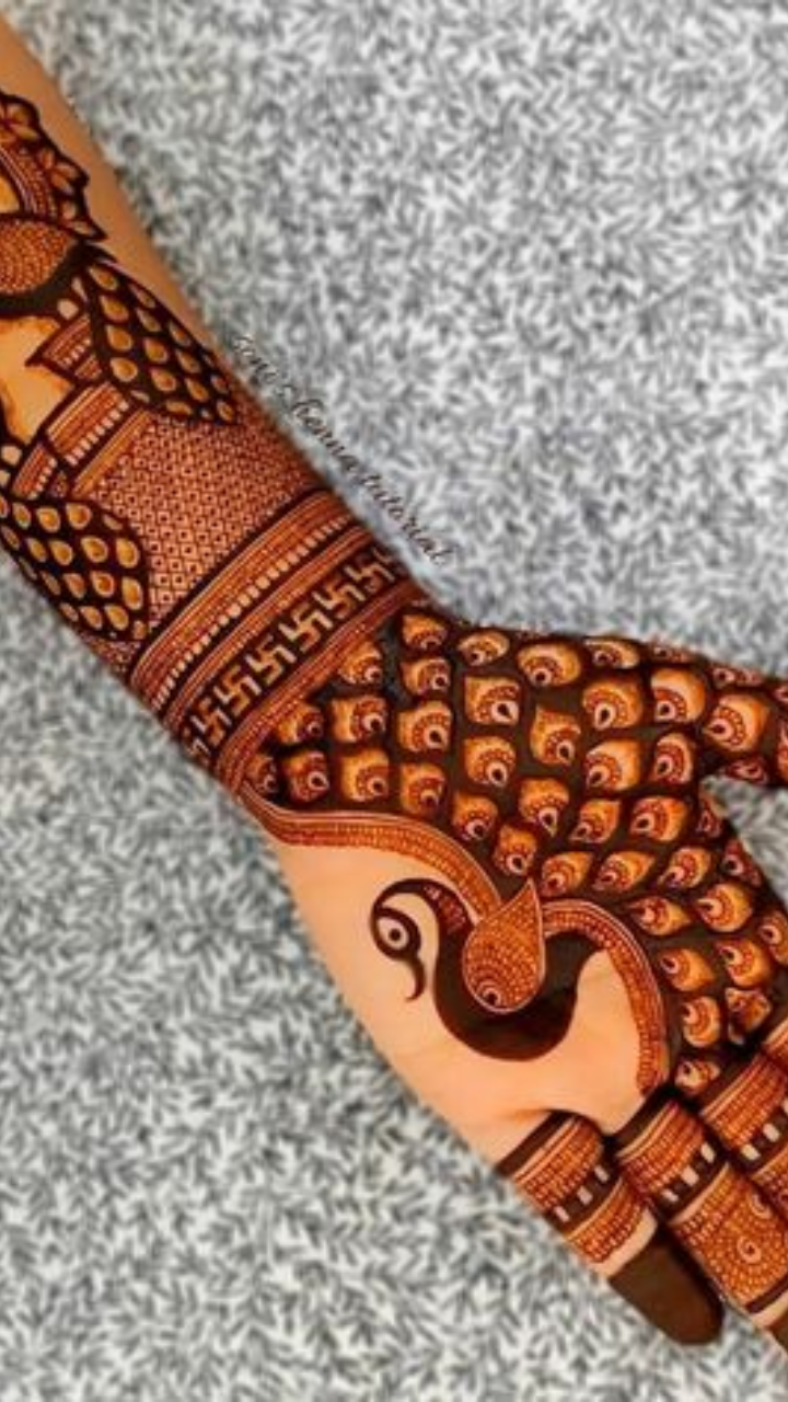 Eid-Al-Fitr: Beautiful Mehndi Ideas