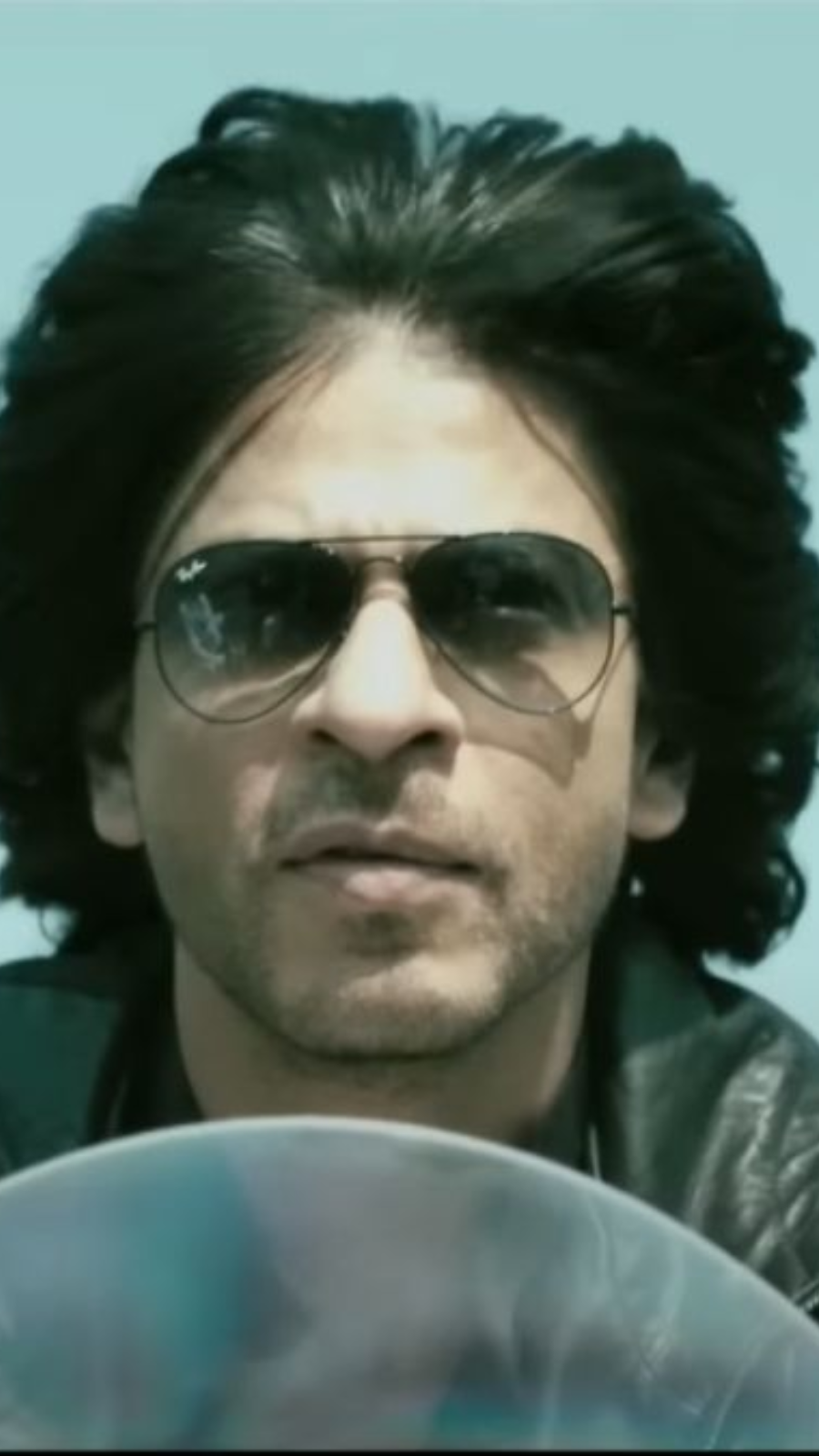 SRK Sports Long Hair For His Next Upcoming Film Pathan