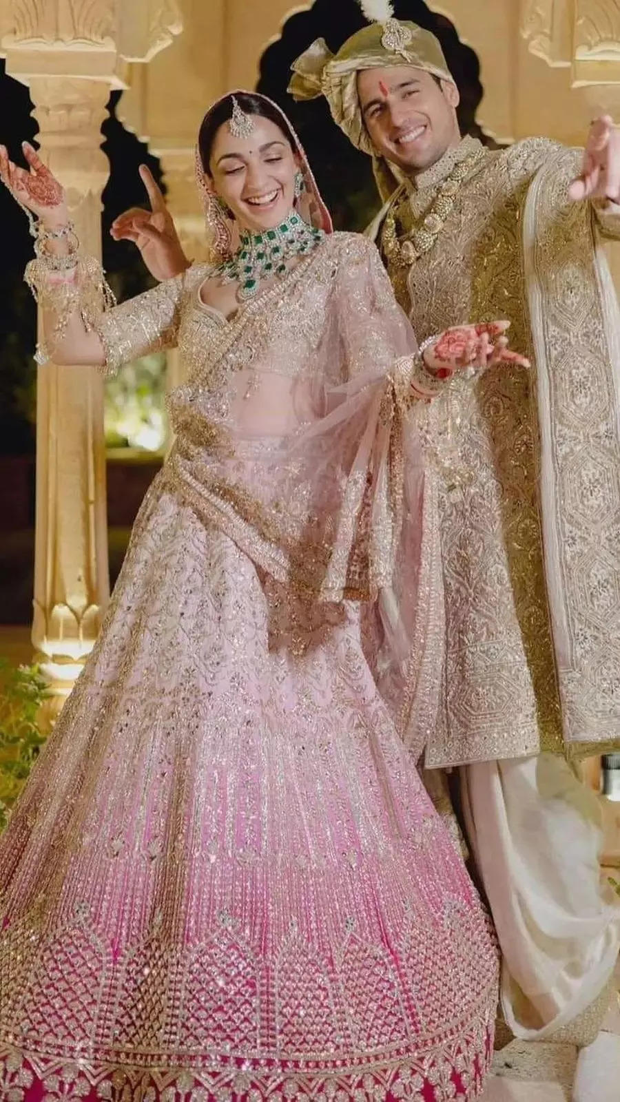 21 Different Lehenga Dupatta Draping Style For All Occassions - Wedbook |  Dupatta draping styles, Bridal lehenga collection, Indian bridal fashion
