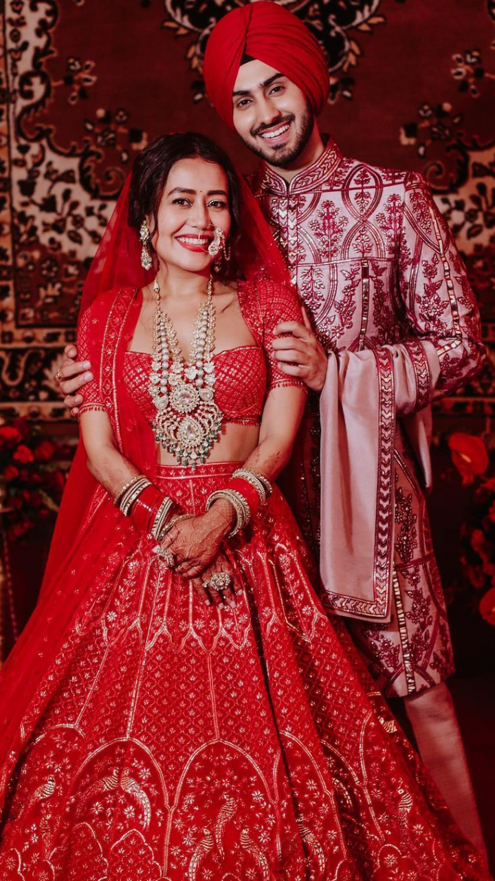 Mehndi bride | Mehndi dress for groom, Mehndi dress for boys, Simple mehndi  dresses