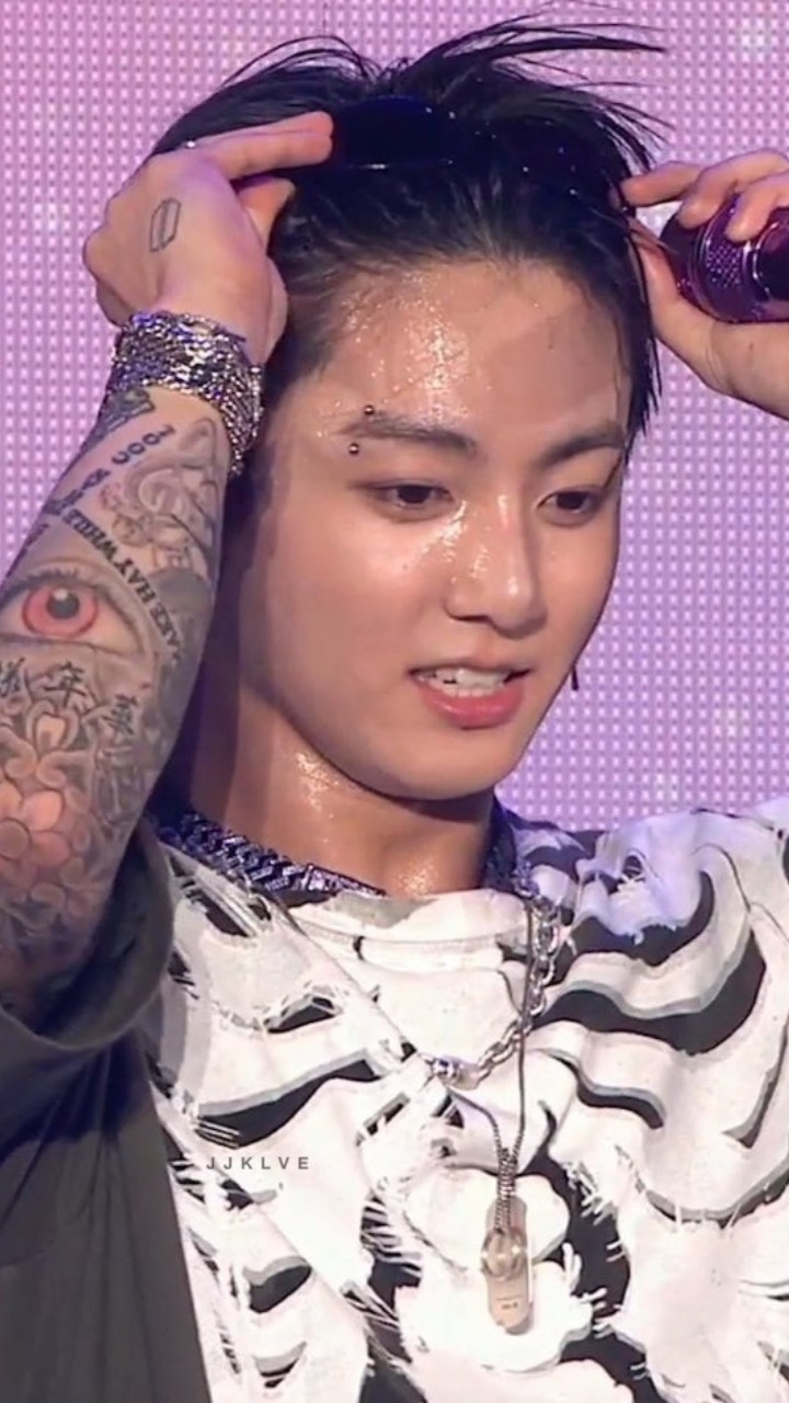 Tattoos flaunted by BTS members Jimin, Jungkook | Zoom TV
