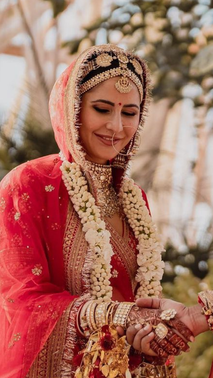 Katrina Kaif wedding pictures | Indian wedding photography poses, Beautiful  wedding dresses, Bridal makeup looks