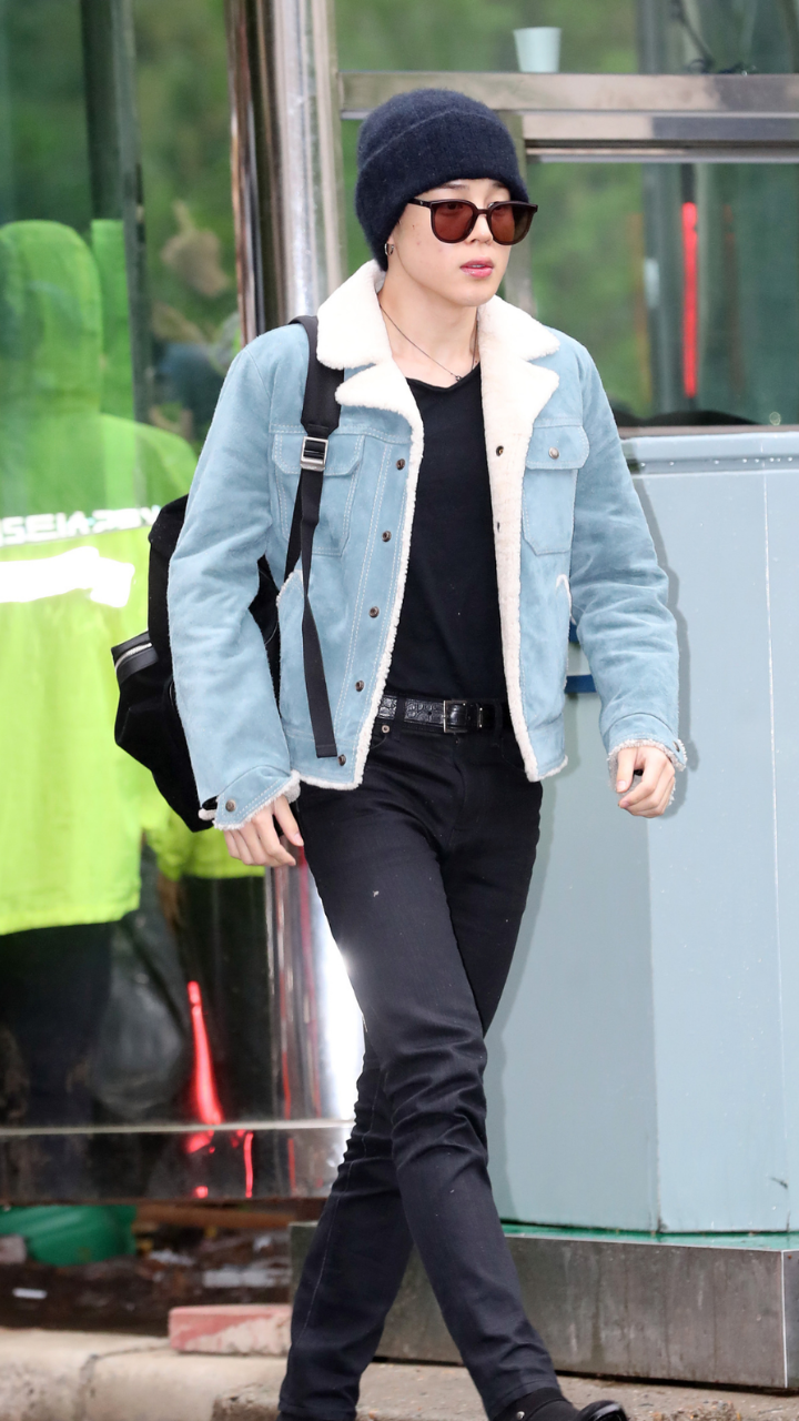 BTS Park Jimin - Airport fashion is on point.