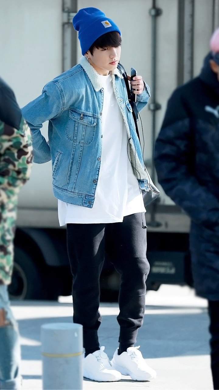 BTS' Jungkook-approved Airport Looks | Zoom TV