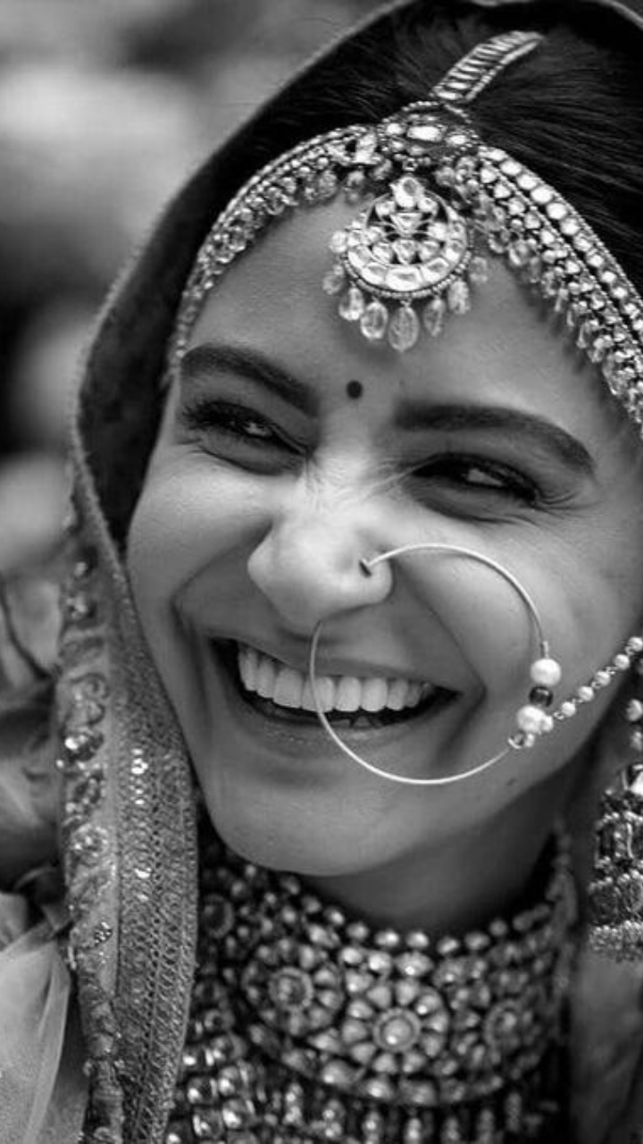 Revisiting Anushka Sharma's bridal look for wedding with Virat Kohli | Zoom  TV