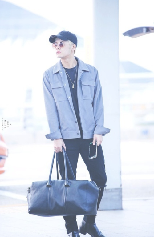 Airport Fashion — Jackson - March 31st 2022