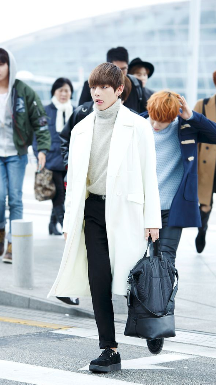 BTS star V's elegant long coats for Winter