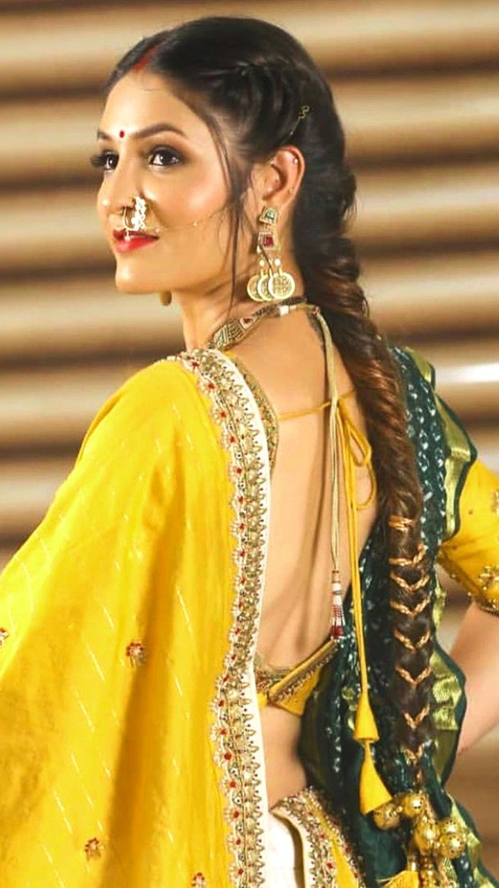 Punjabi Mirror Parandi / Paranda for Wedding / Mirror Parandi / Golden  Parandi / Punjabi Hair Accessories / Sangeet / Haldi / Mehndi / Jaggo -  Etsy Israel