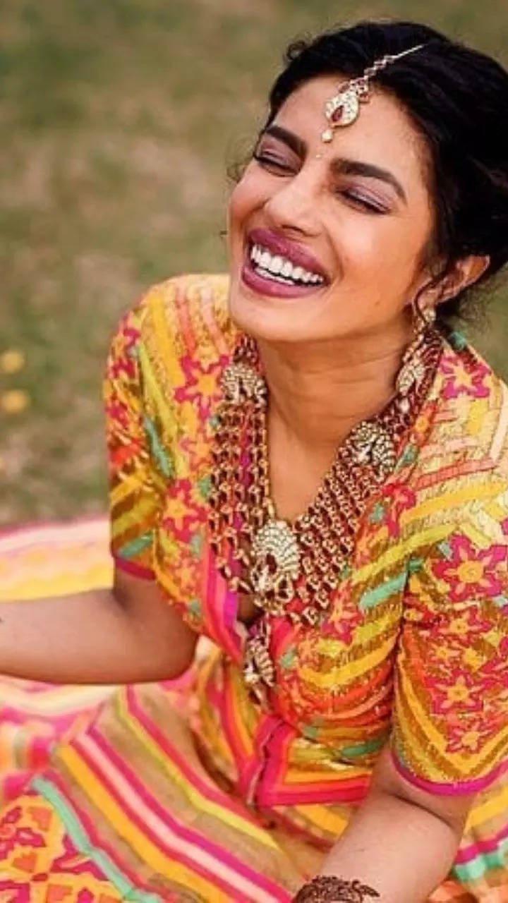 Priyanka 2024 mehndi dress