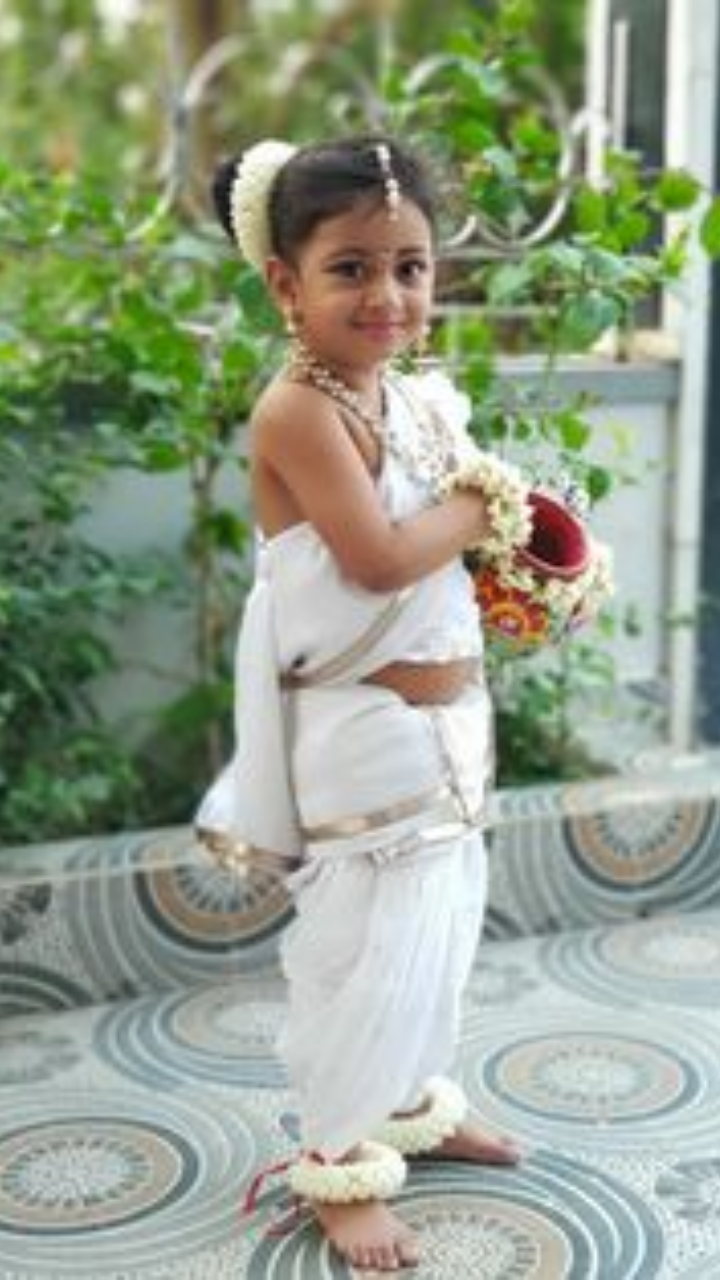 Small Girls Pattu Pavada green Gold Skirt Blouse Onam Dawani Indian  Dresskids Pattupavada Only Age 1-16 kerala Saree,kids Lehenga - Etsy