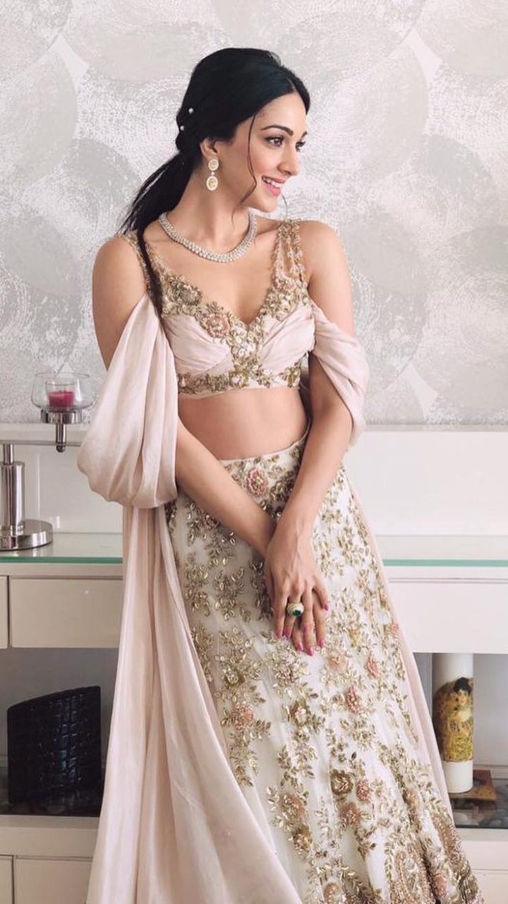 Isha Ambani looks stunning in Ami Patel's designed 'Sabysachi' lehenga