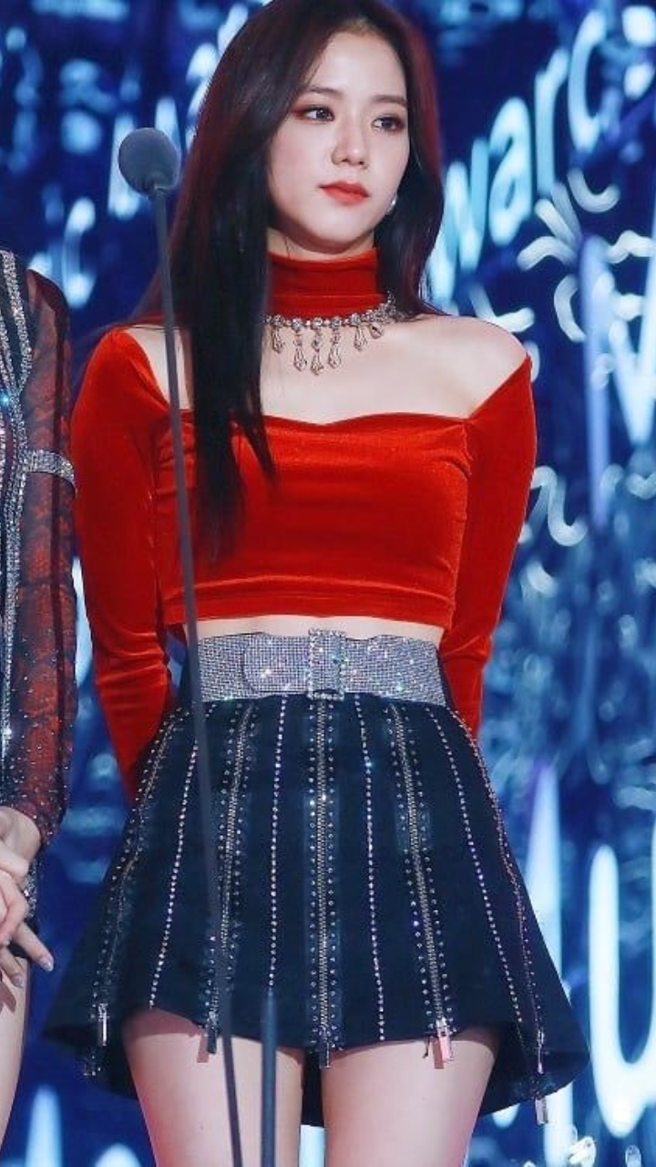 Top 85+ imagen blackpink jisoo outfit - Abzlocal.mx