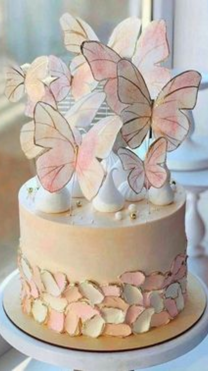 Pin by April Lane on cakes | Small birthday cakes, Mini cakes birthday,  Simple cake designs