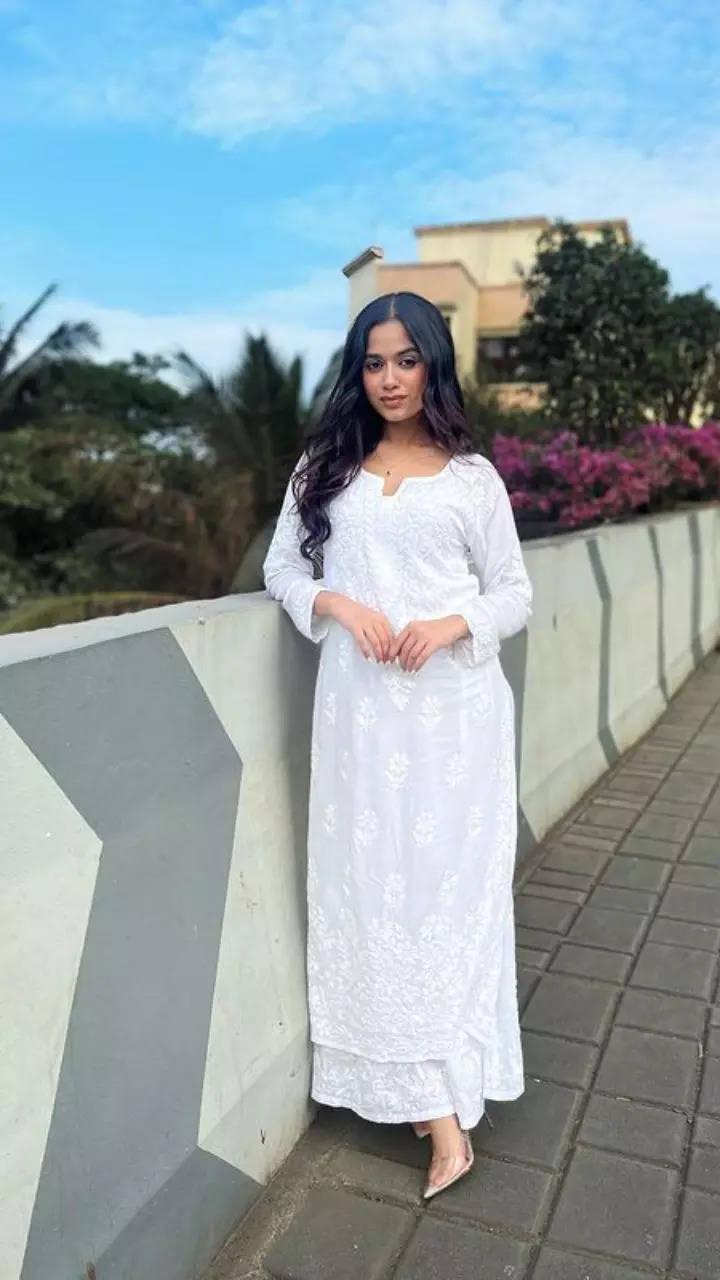 5 Times Jannat Zubair Has Nailed Her Look in Glitter Outfits | IWMBuzz |  Western dresses for women, Girls western dresses, Party wear dresses