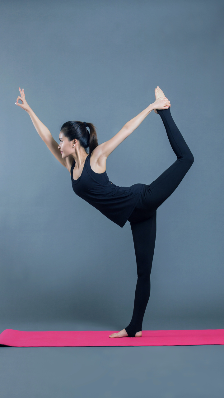 Get Rid Of Your Double Chin With These Yoga Asanas | HerZindagi