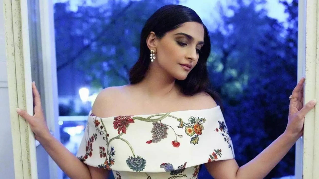 Sonam Kapoor Gets BRUTALLY TROLLED For Her 'Embarassing' Accent At King Charles III’s Coronation Concert (Image Credits: Instagram)
