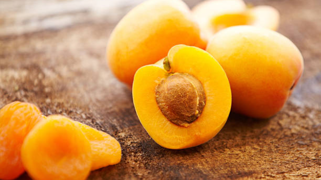 From Heart Health to Digestion: The Many Benefits of Adding Apricots to Your Diet