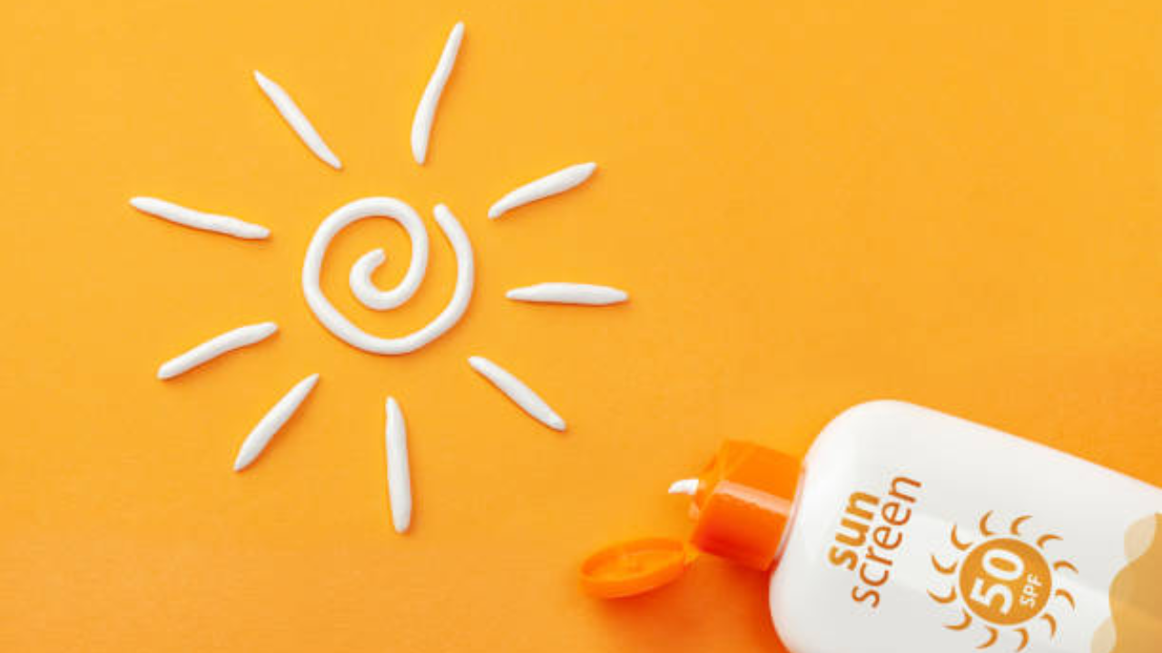How To Choose The Right Sunscreen Based On Your Skin Type