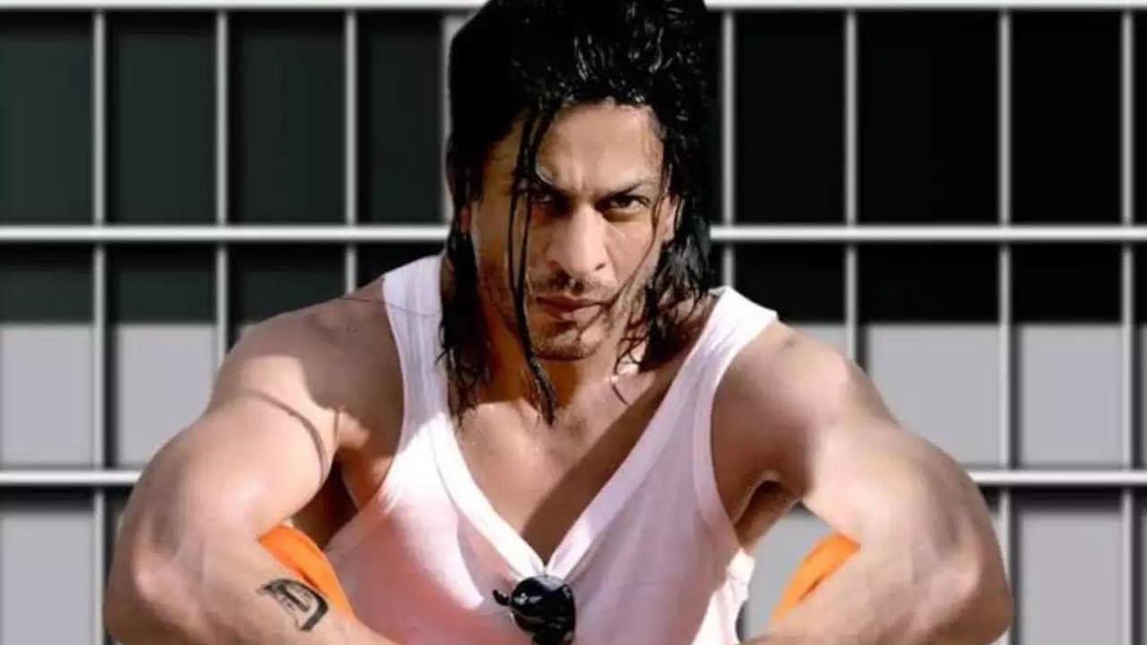Shah Rukh Khan EXITS Don 3! Farhan Akhtar To Cast New Lead Actor For Hit Franchise