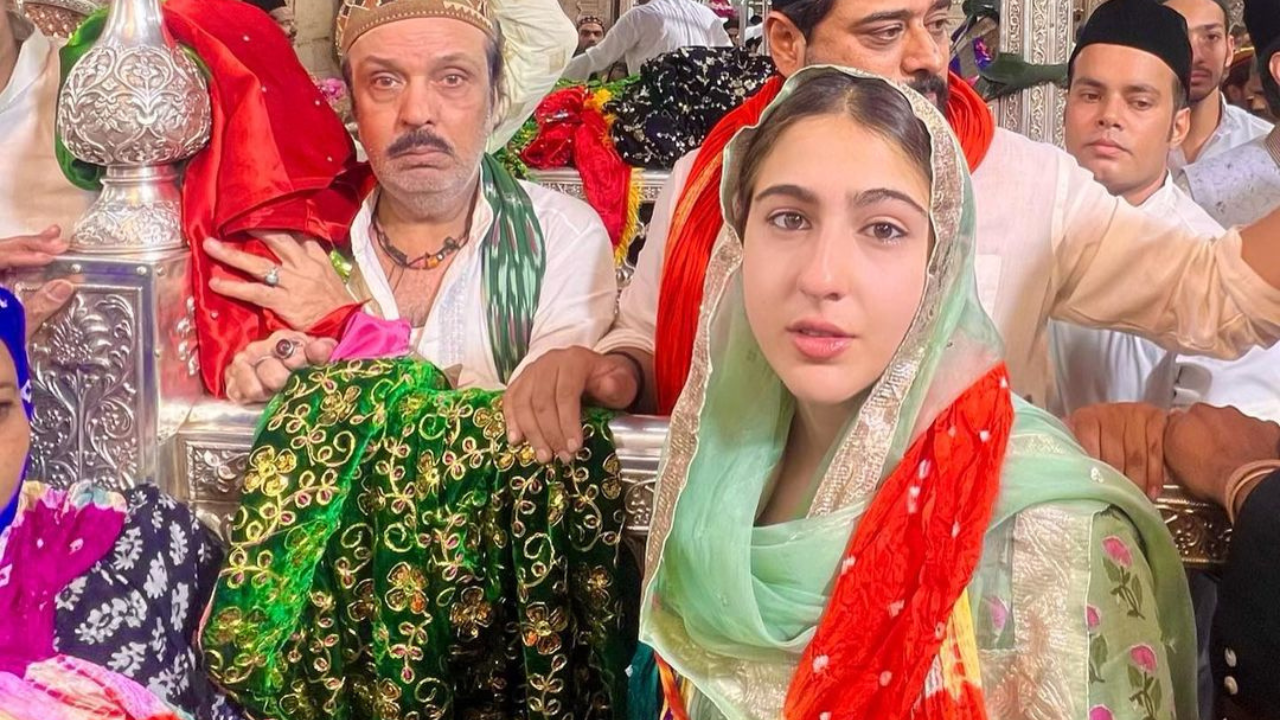 Sara Ali Khan Is Filled With 'Gratitude' As She Visits Ajmer Sharif Dargah To Seek Blessings. PICS