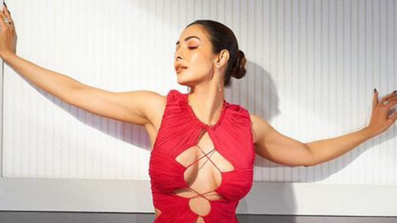 Malaika Arora Takes You On A Summer Weight Loss Journey With Yoga