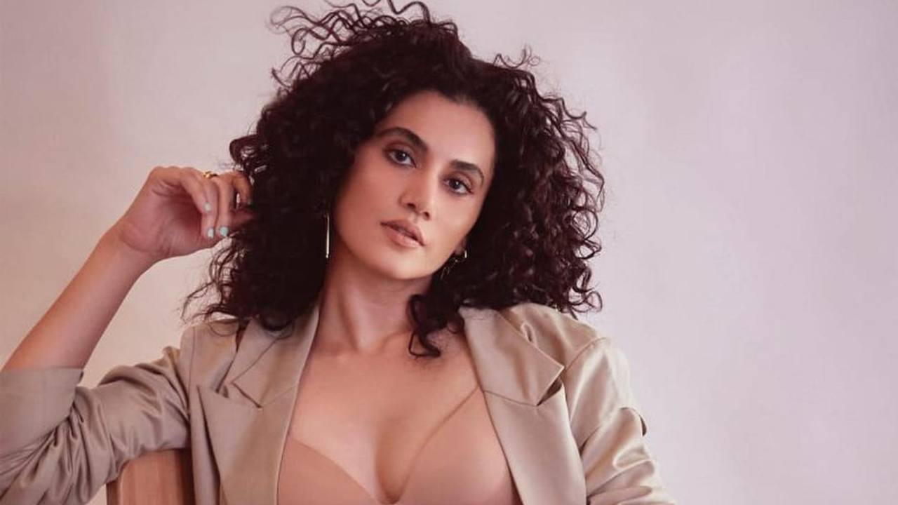 When Taapsee Pannu Addressed Not Being Invited To Koffee With Karan 7: My S*x Life Isn't Interesting Enough
