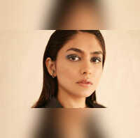 When Mrunal Thakur Revealed Shocking Incidents Of Being Snubbed For Not