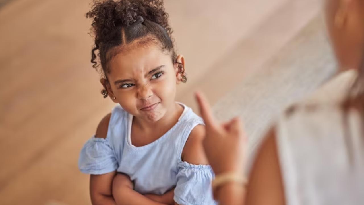 toddler-hitting-here-are-7-ways-to-handle-an-agressive-child