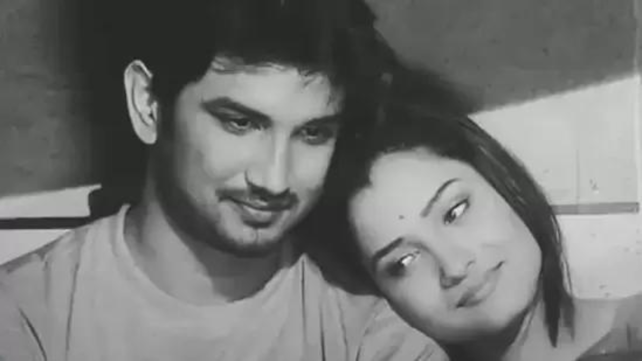 Sushant Singh Rajput Birth Anniversary A Look At His Adorable Love Story With Ankita Lokhande