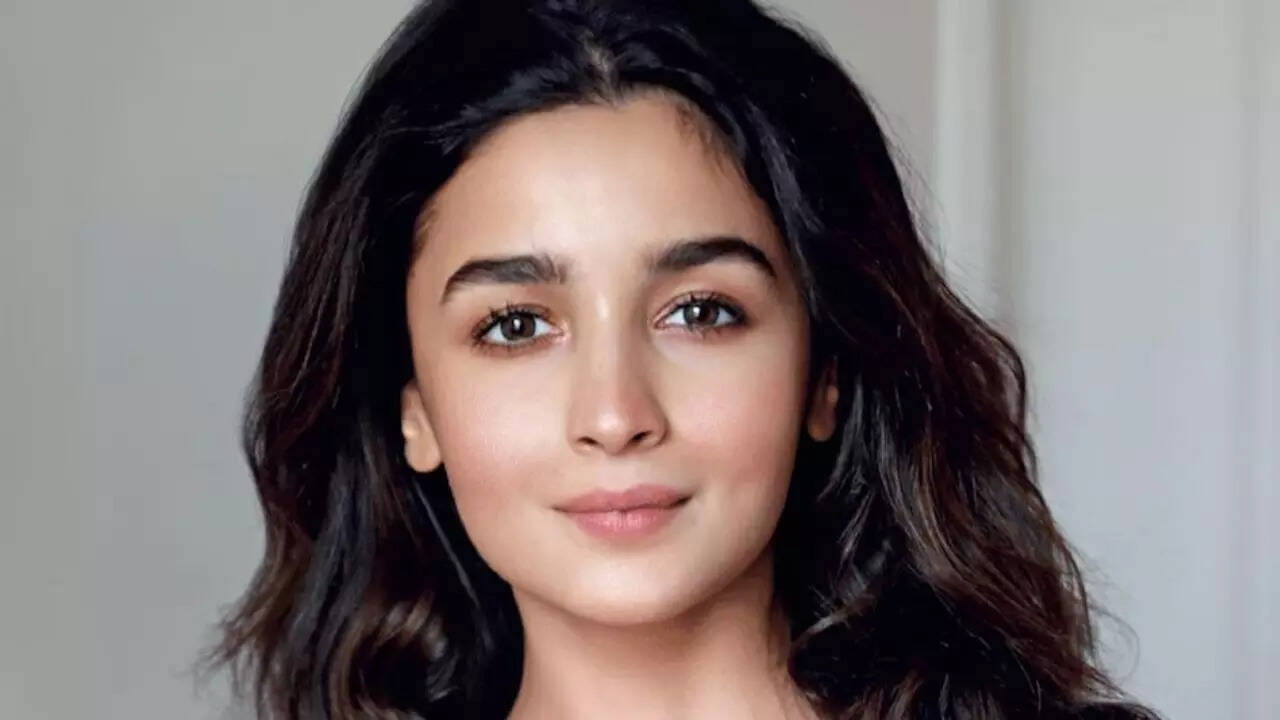 Skin Care Routines Of Top Celebs Alia Bhatt, Janhvi Kapoor And More
