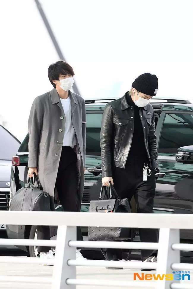 BTS AIRPORT FASHION·