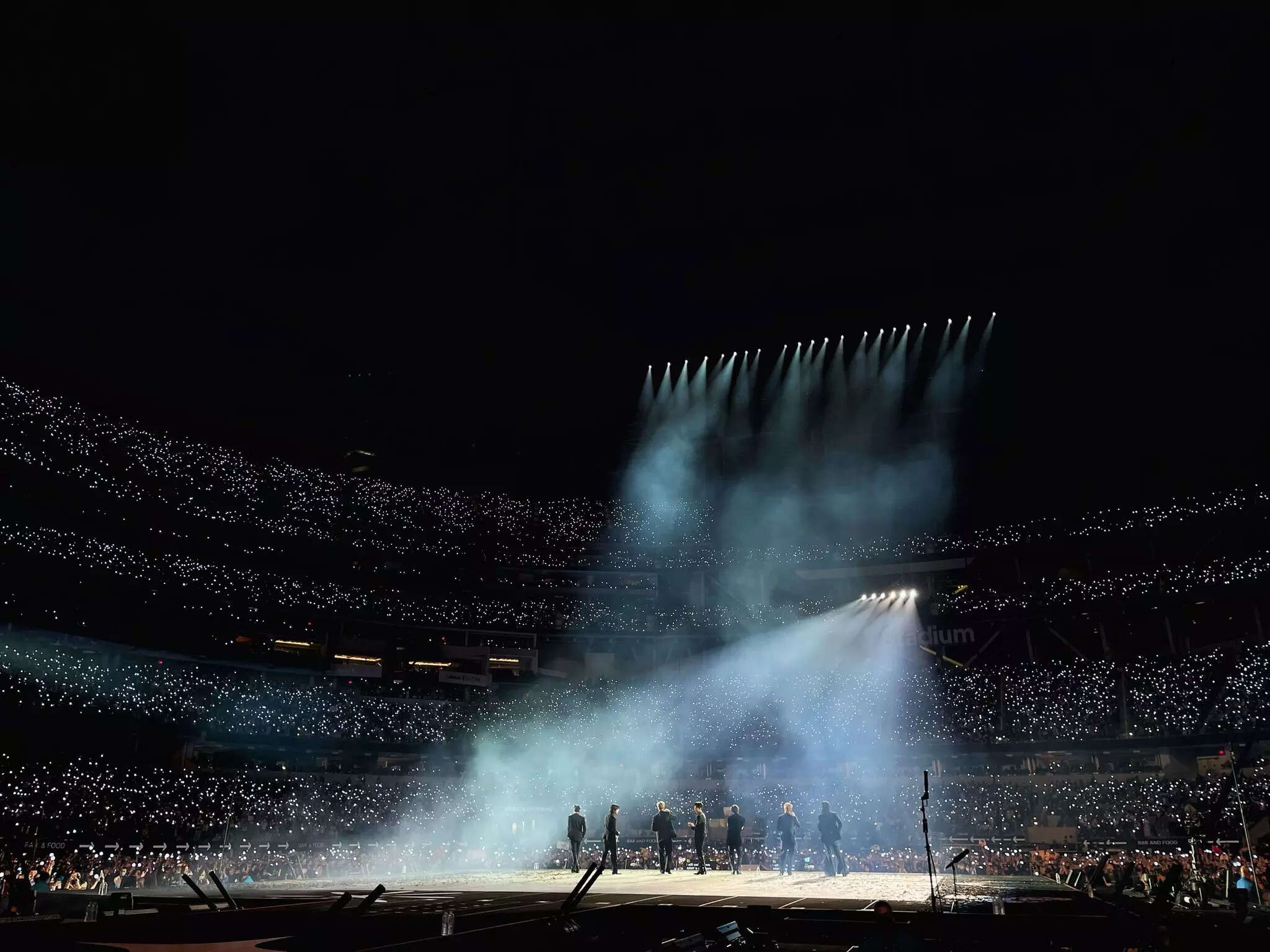 Rose Bowl Stadium Bts Attendance