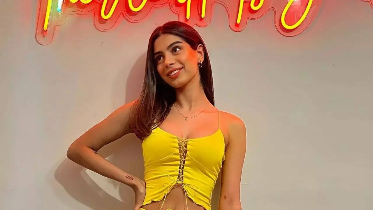 Khushi Kapoor reminds us of Kareena