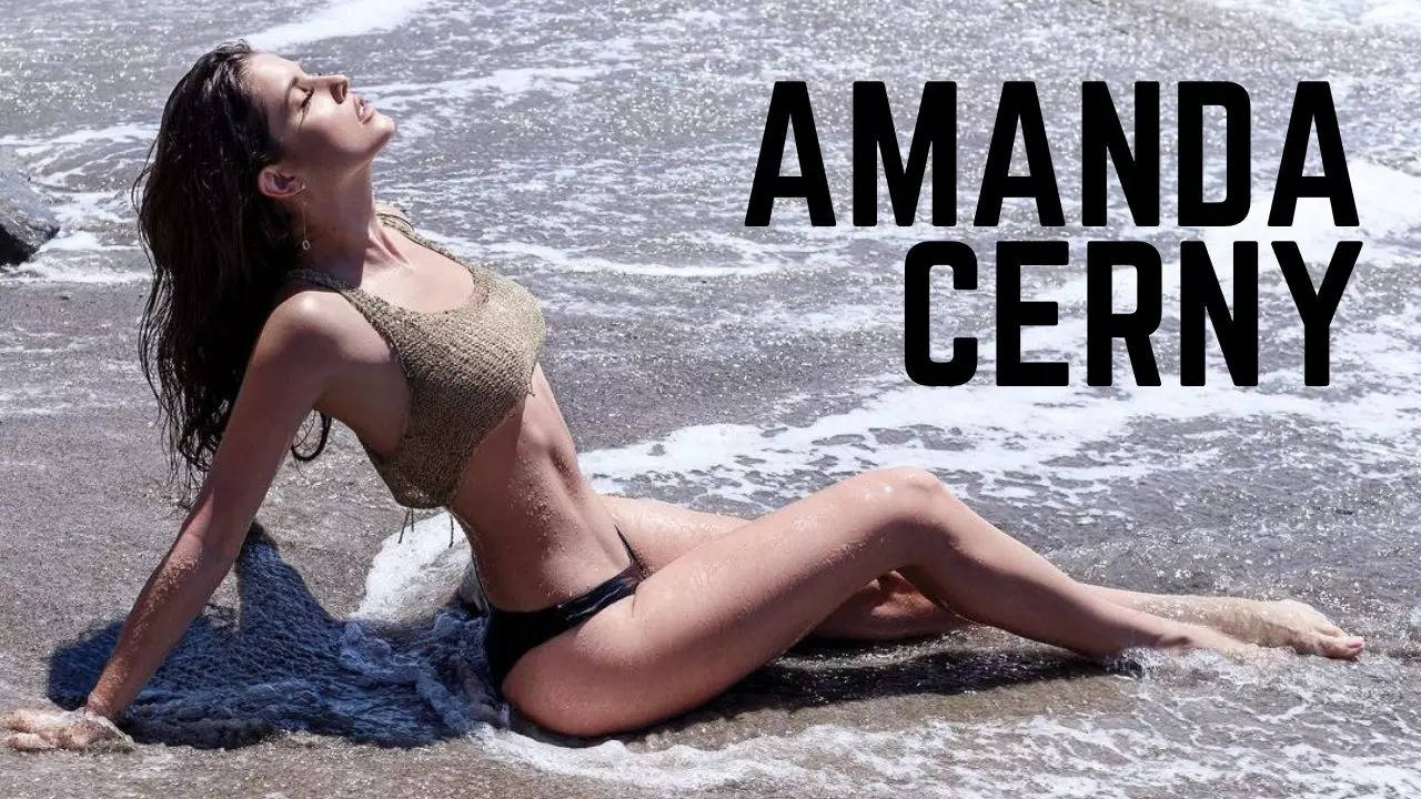 Amanda Cerny Hot Photos