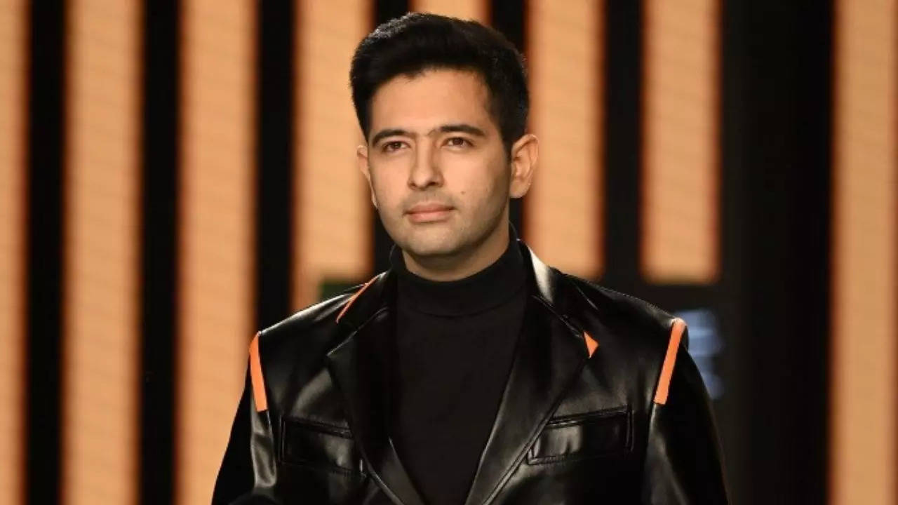 Aap Mla Raghav Chadha Rocks All Leather Outfit As He Walks The Ramp At Lakme Fashion Week See 0664