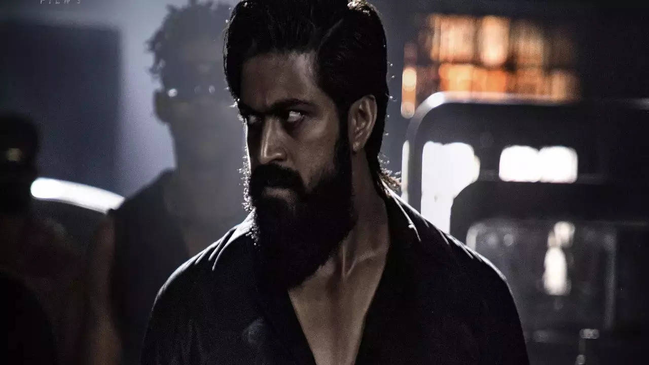 KGF Fame Yash Urges Fans Not To Drink And Drive; Collaborates With  Bengaluru Traffic Police For A Road Safety Initiative Ahead Of New Year-  WATCH