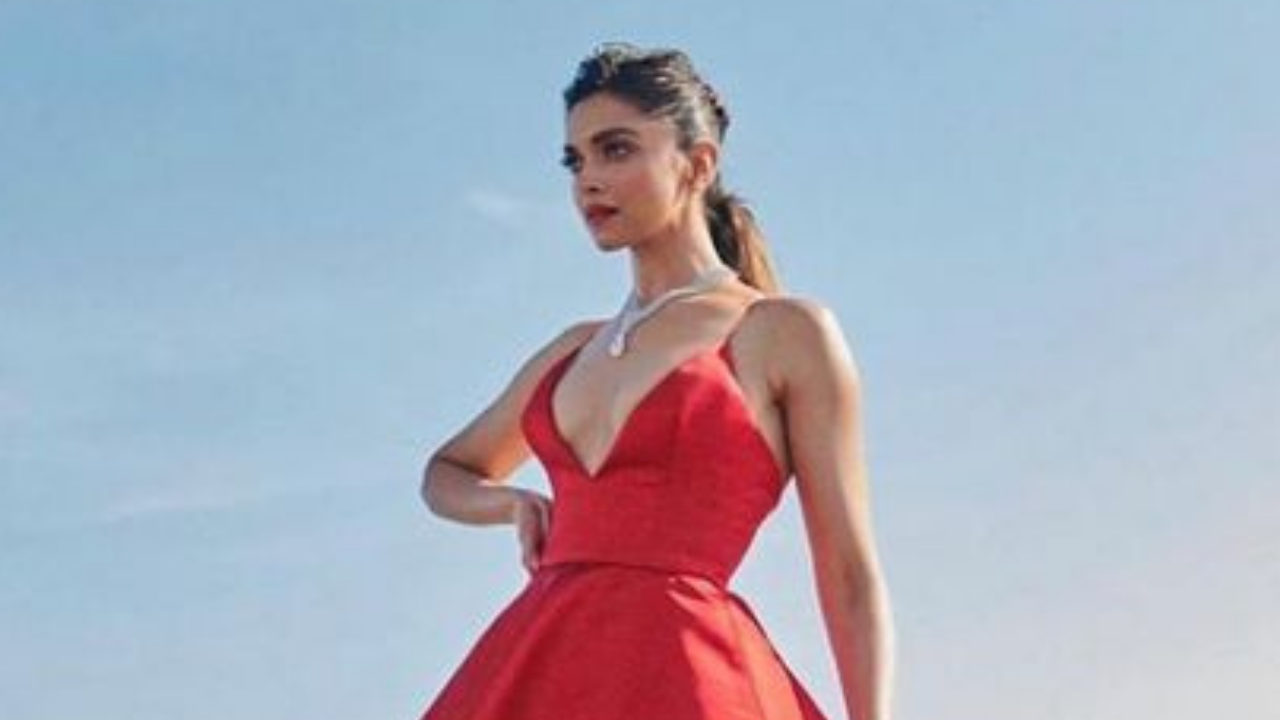 Deepika Padukone Pics - Latest Deepika Padukone Pics News, Videos