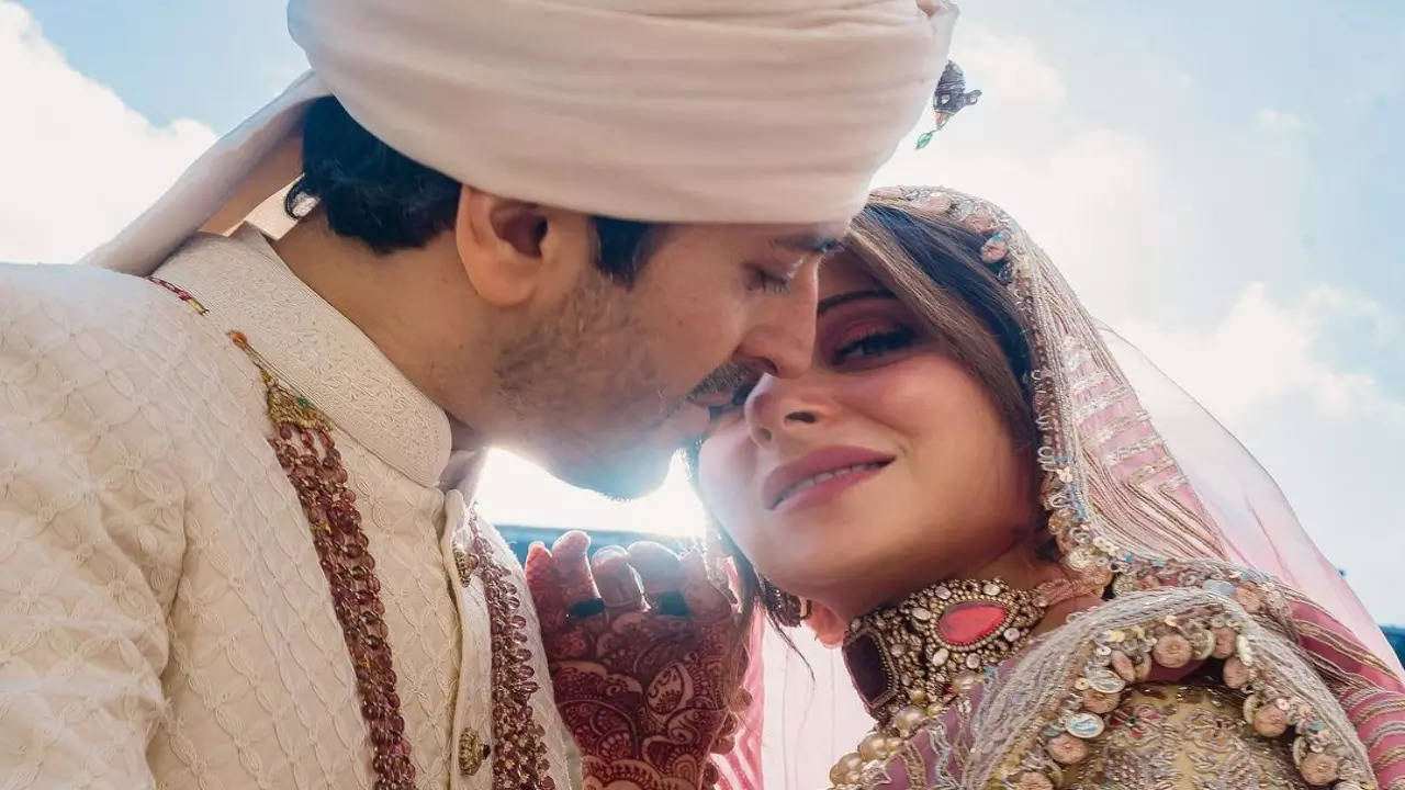 Kanika Kapoor writes 'I found my prince' as she shares first post after  tying the knot with Gautam Hathiramani
