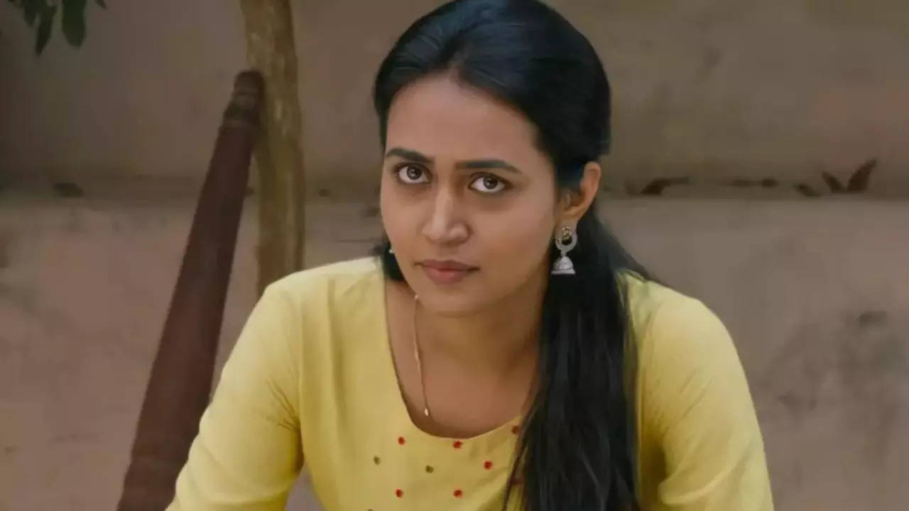EXCL! Sanvikaa aka Rinki from Panchayat 2: I am working with such legendary actors, I had thousand questions