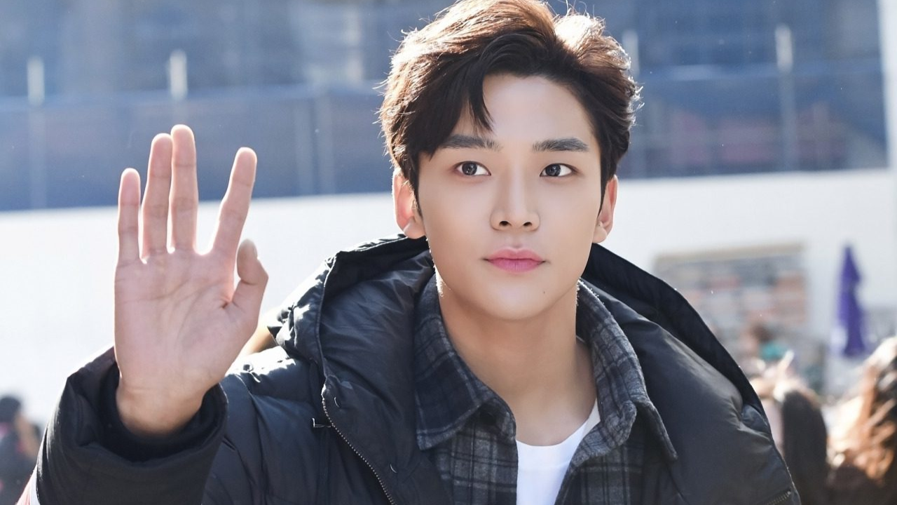 Rowoon Military Service