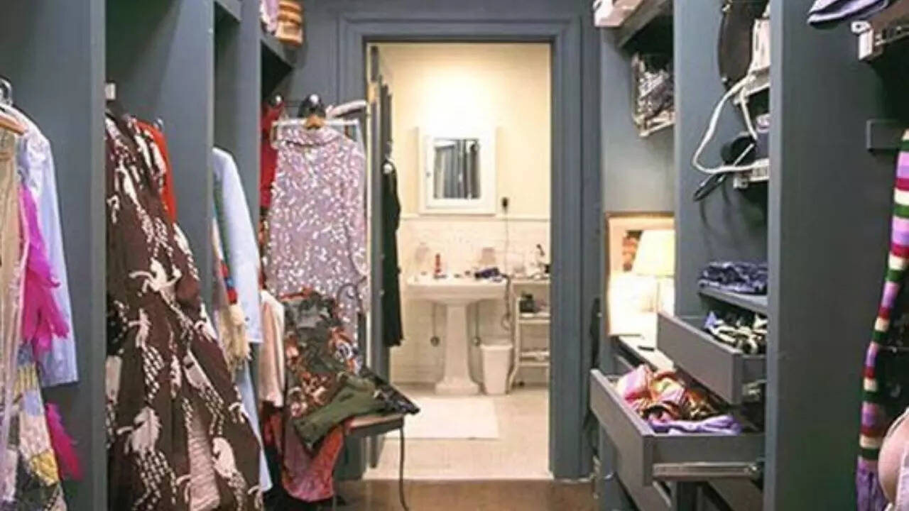 Wondering how to look stylish this monsoon? Here's your A-Z guide to  looking chic