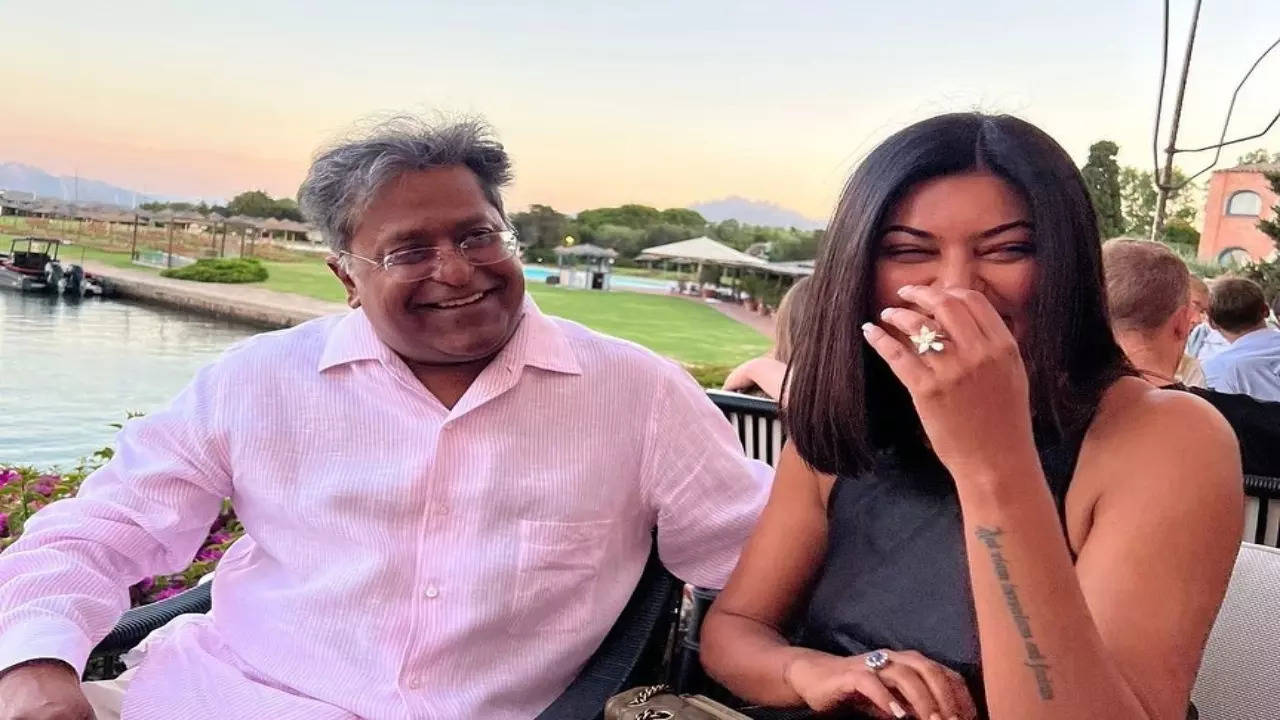 Sushmita Sens BF Lalit Modi engages in social media PDA as he drops flirty comment on her hot video