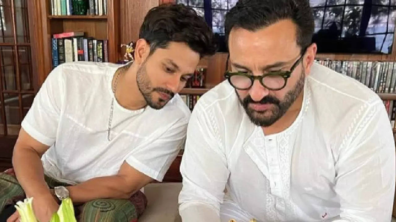 Saif Ali Khan Kunal Kemmu Contemplate Over Who Will Eat The Last Samosa And It Is All So