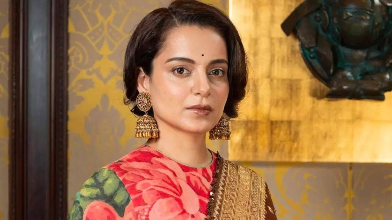 Kangana's sensational comments on Tabu saying that you have saved the honor of Bollywood